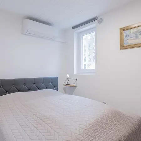 Rez 65m2 5 Min Centre Plages Apartment *